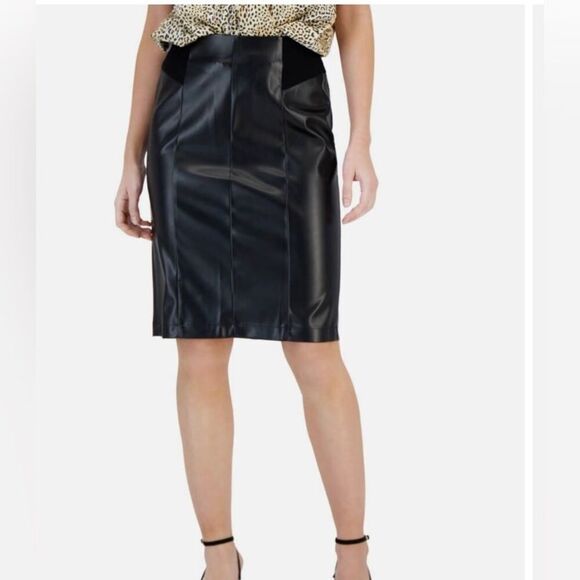 I.N.C INTERNATIONAL CONCEPTS FAUX LEATHER PENCIL SKIRT SIZE‎ 12 - Picture 1 of 8